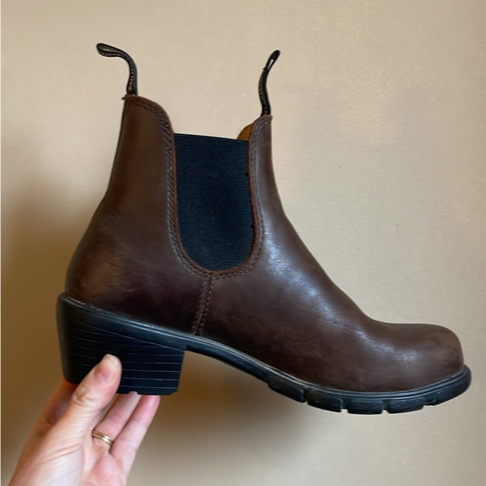 Blundstone Heeled Chelsea Boot
